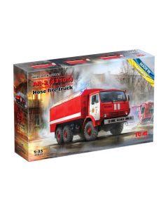 Збірна модель вантажівки ICM: AР-2 (43105) Пожежний рукавний автомобіль