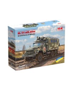 Збірна модель вантажівки ICM: ЗІЛ-131 з водієм