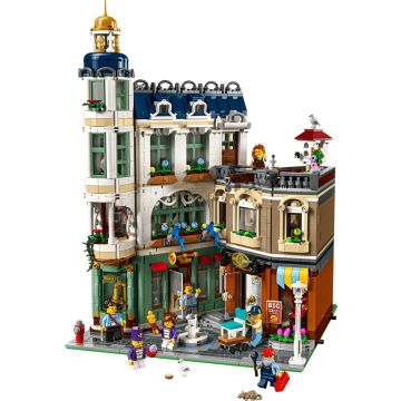 Конструктор LEGO Icons Торгова вулиця (11371)