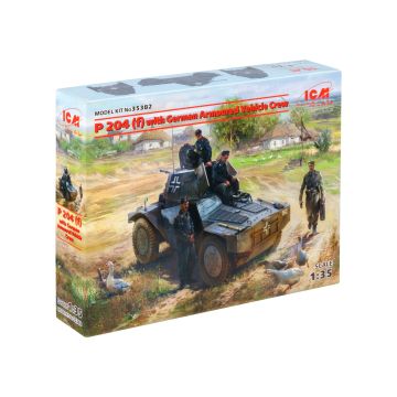 Збірна модель бронетехніки ICM: P 204 (f) з екіпажем