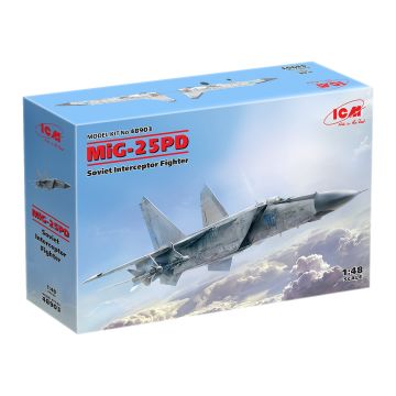Збірна модель літака ICM: МіГ-25 ПД винищувач-перехоплювач