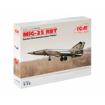 Збірна модель літака ICM: МІГ-25 RBT