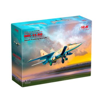 Збірна модель літака ICM: МІГ-25 RU