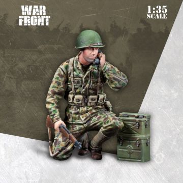 Мініатюра 1/35 Scale 75: Warfront: Radio Operator US Armored Infantry